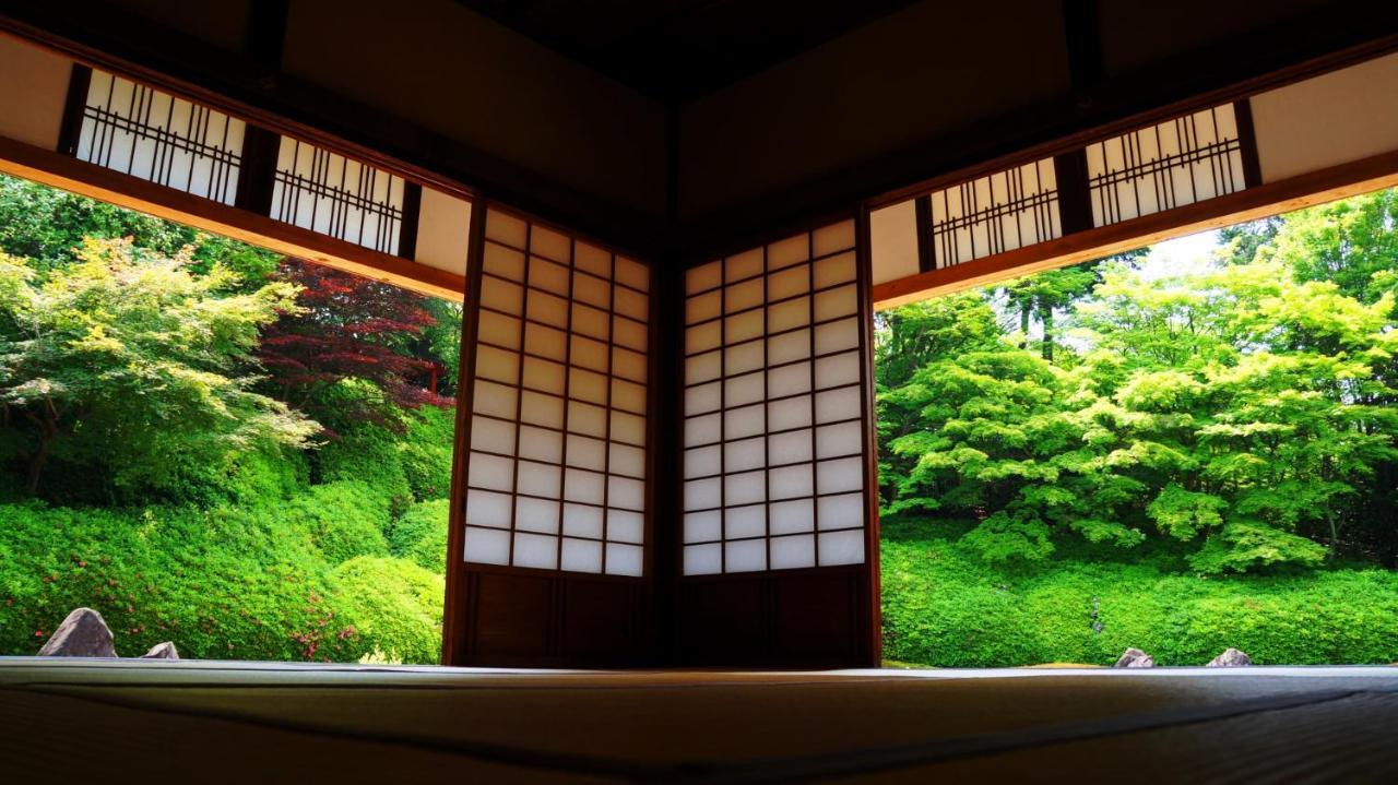The Hotel Kiyomizu Imperial Palace West Киото Номер фото